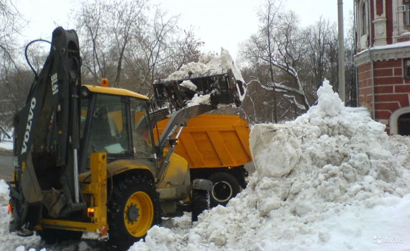 Уборка снега фото