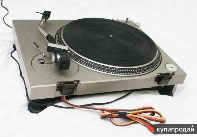 Проигрыватель винила Technics SL 1200