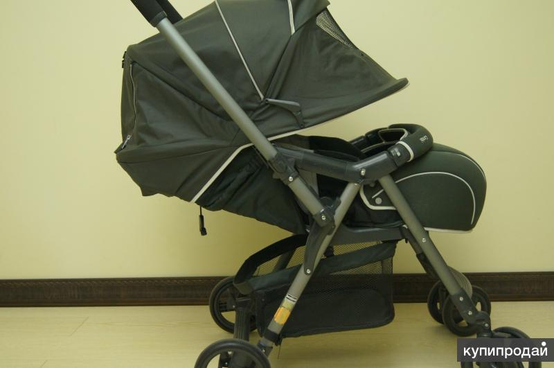 Продаю коляску трость Combi Well Carry