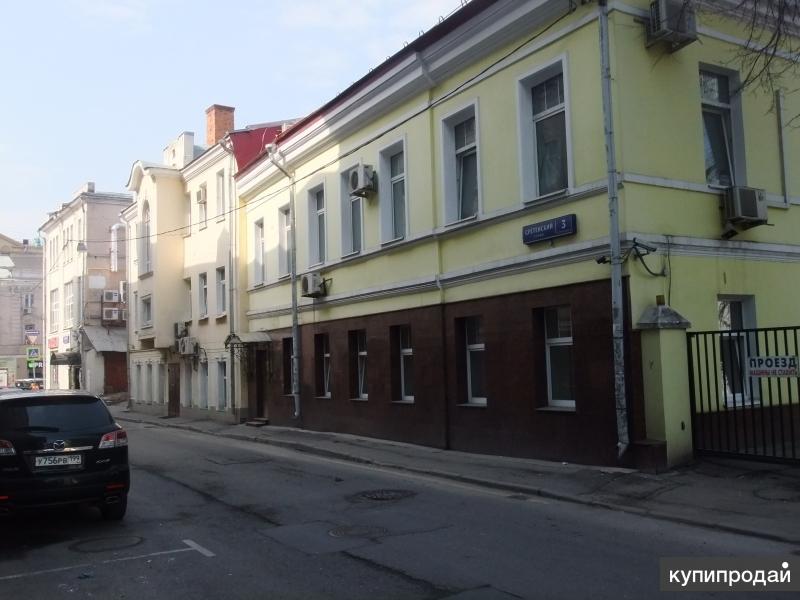 Продаётся особняк в центре Москвы. Недорого.