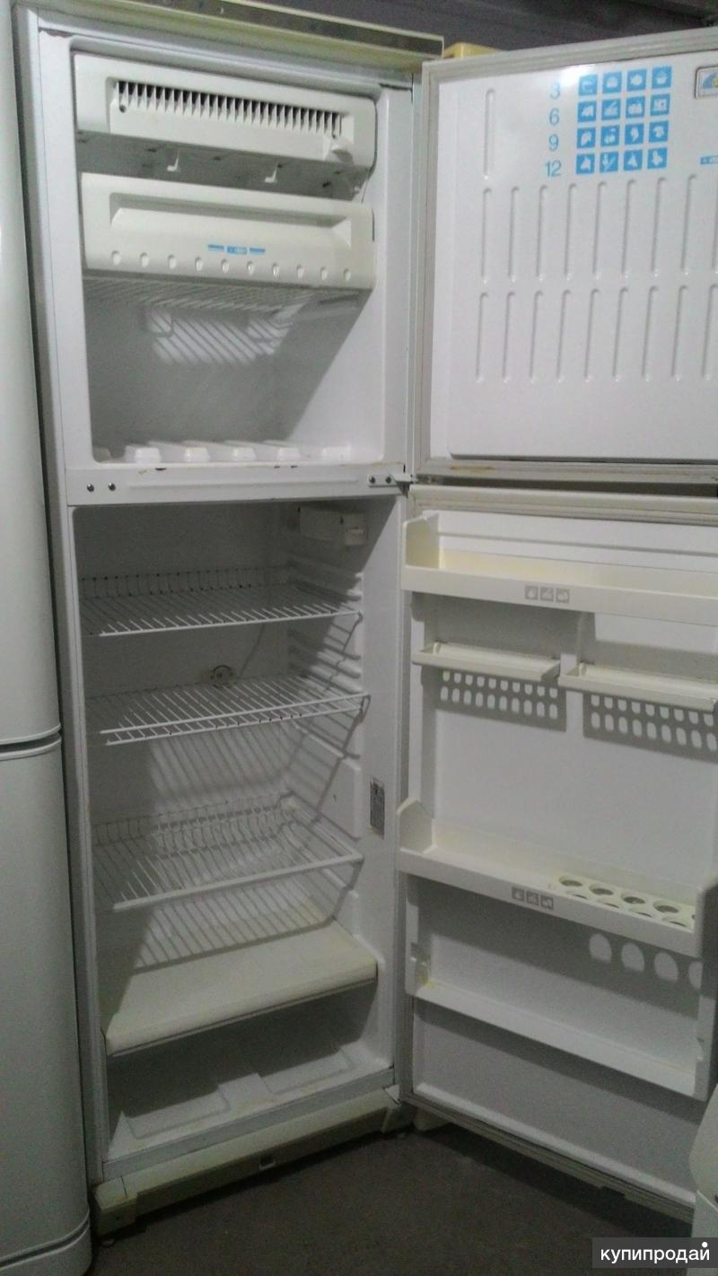 Холодильник Стинол двухкамерный морозилка сверху