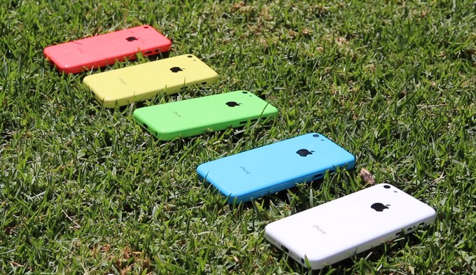 Новогодние цены на iPhone 5S, 5C, 5