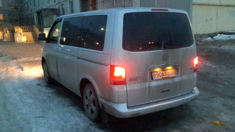 VW Multivan 2010 2.0 tdi