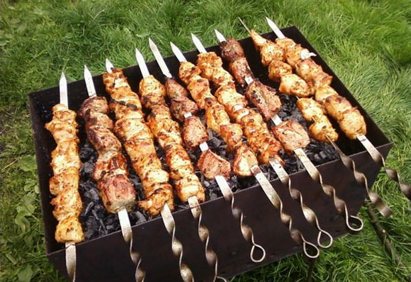 Мясо говядины, свинины, баранины, масло, мед.