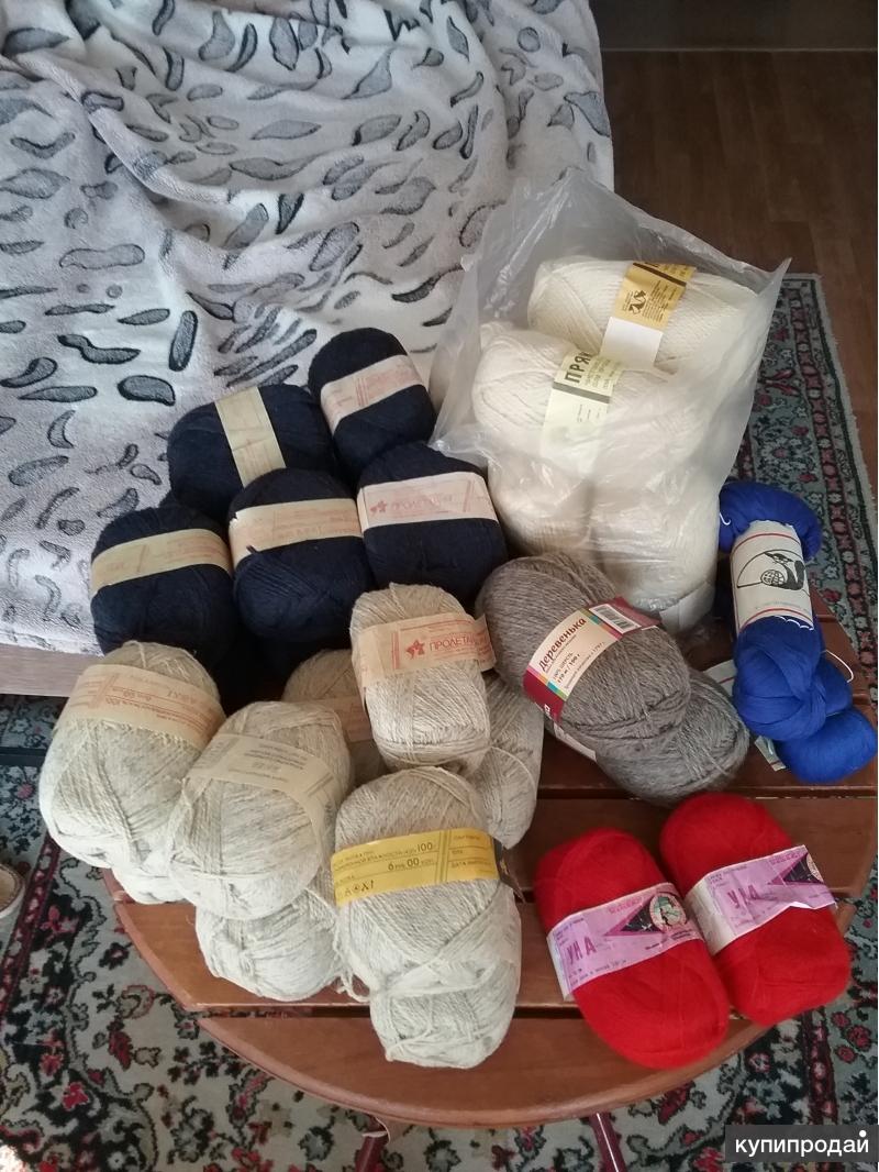 Пряжа чистошерстяная из домашних запасов