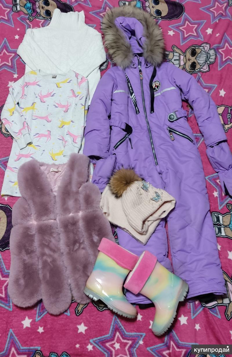 одежда для девочки. детский одежда для девушек. одежда для девочки. примерка ребенок. детские одежды.