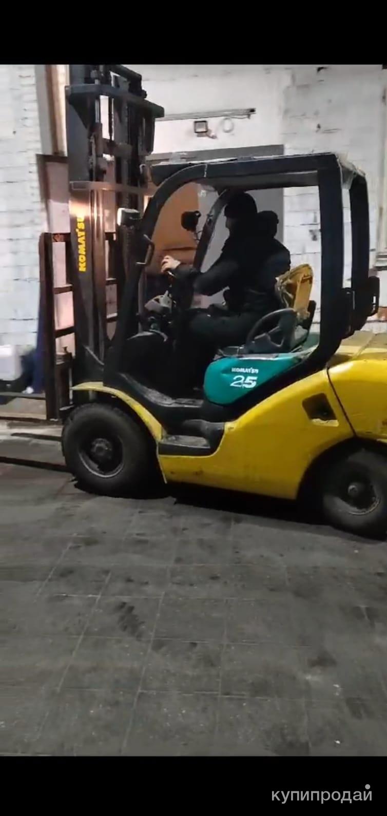 дорожный рабочий москва. ремонт дорог. дорожные работы. работники жкх. москва работа 15 15 дорожный.