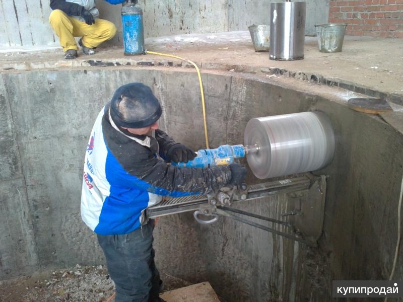 Бурение отверстий алмазным инструментом в бетоне и киприче