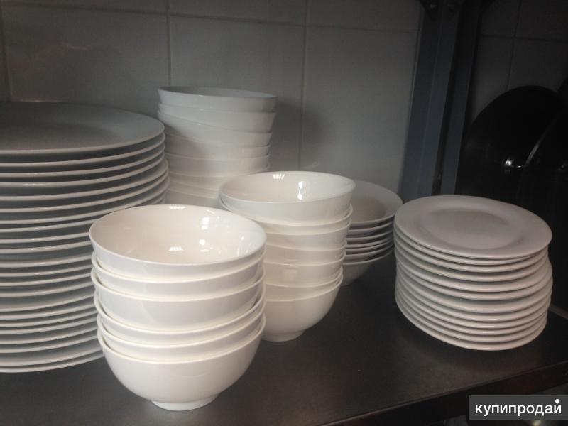 Тарелка бу купить. Посуда б/у. Набор посуды большой тарелки миски кружки бокалы. Посуда для общепита СПБ. Б У комплект посуда.