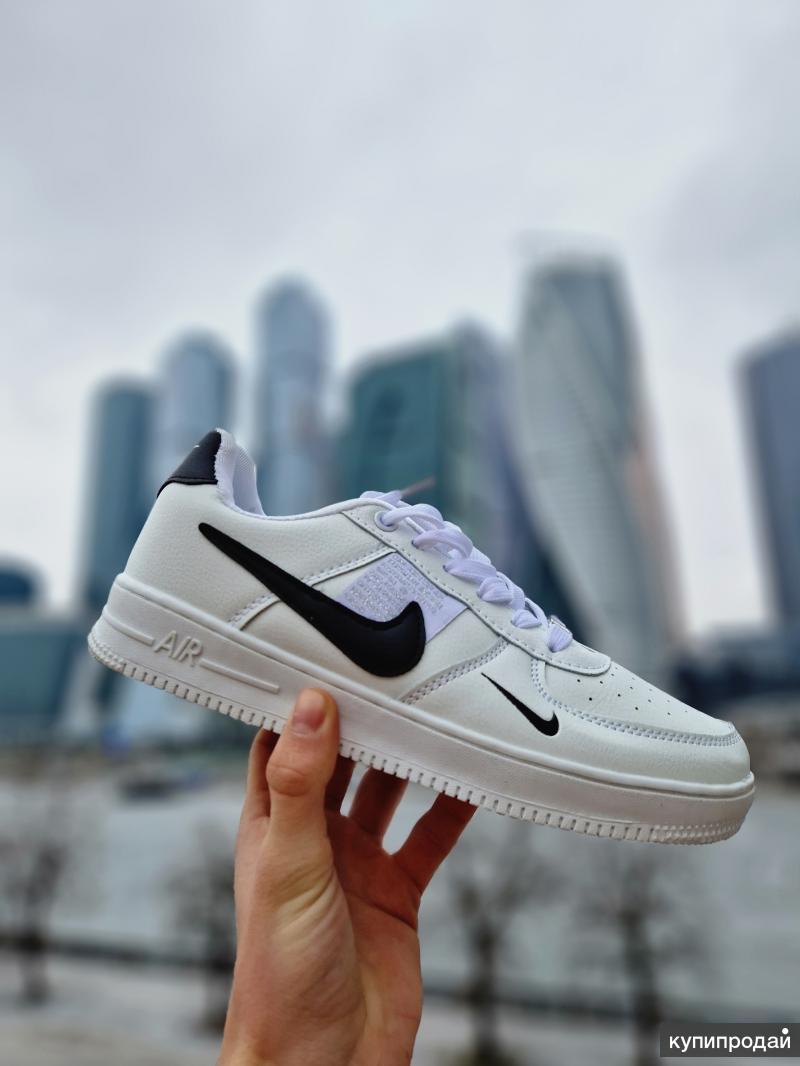 Nike Air Force 1 с белыми носками