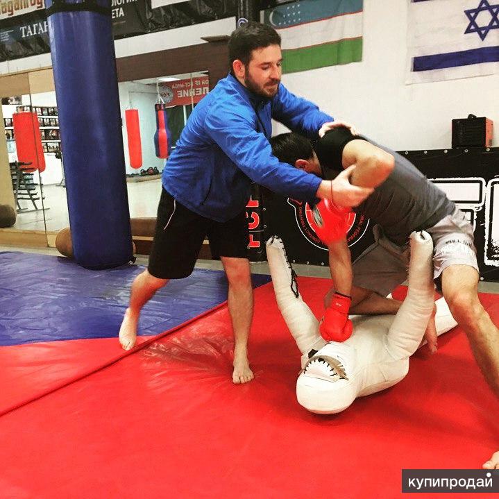 Тренер по единоборствам обнинск. Тренер по единоборствам. Профессия тренер по самбо. День национального бокса муай тай в таиланде. Вакансии единоборства без опыта.