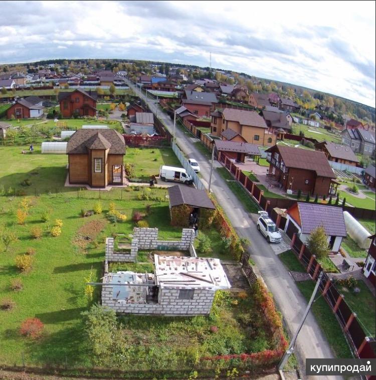 деревня берег вологодская область. беседки в машково люберецкий. старый деревенский домик. ленинградская область речка деревенька. старый домик в деревне.