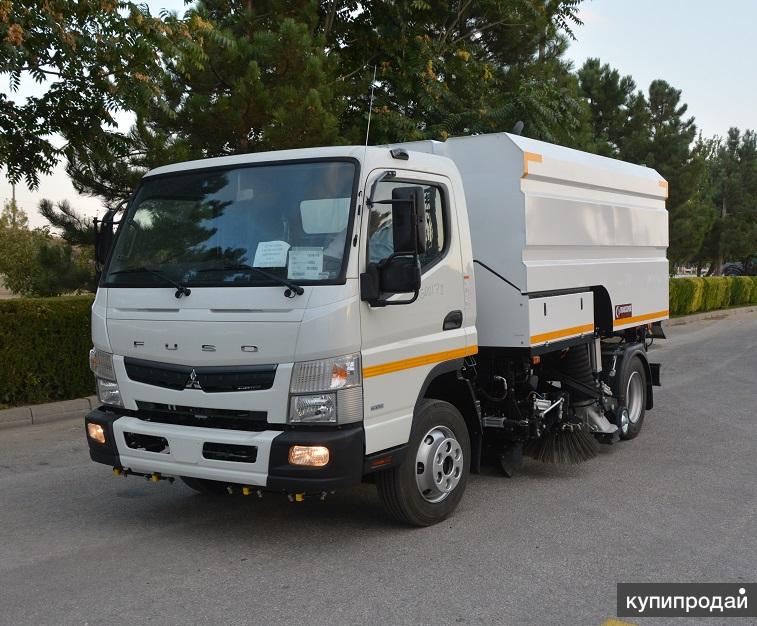 Вакуумная подметально-уборочная машина KDM 4 м3 на шасси Mitsubishi Fuso