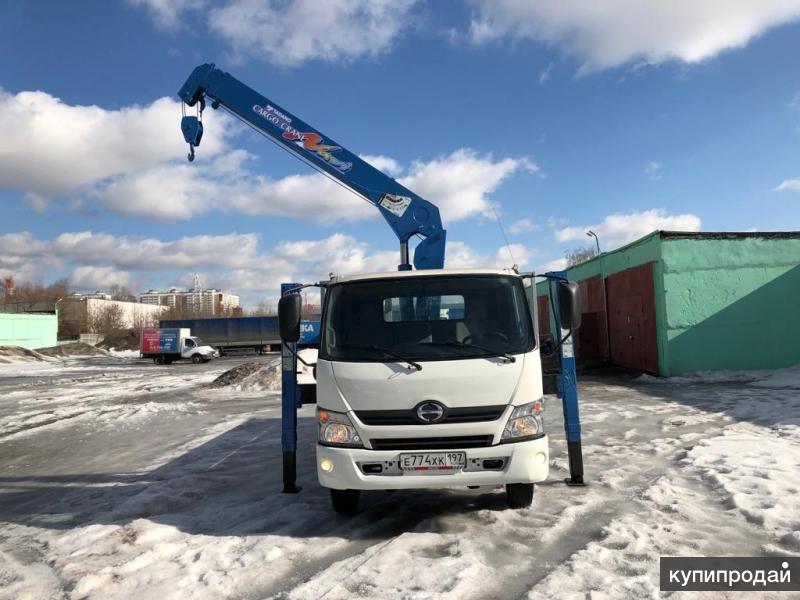 Hino 300 с КМУ Tadano