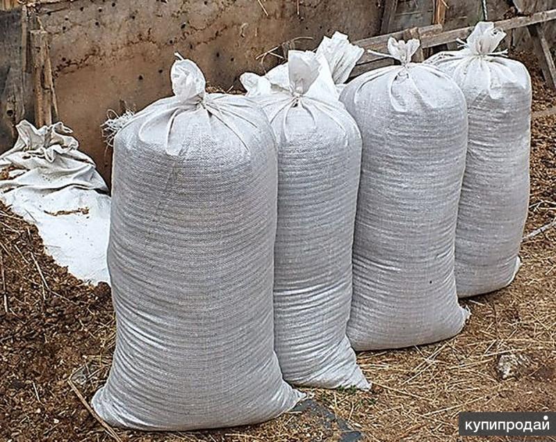 Навоз в мешках можно хранить. Грунт в мешках. Грунт в мешках. Конский навоз в мешках. Конский навоз в мешках.