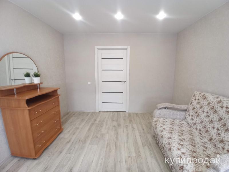 комната без мебели. 3 комнатная квартира без мебели. пустая комната без ремонта. пустая квартира без ремонта. комната без мебели.