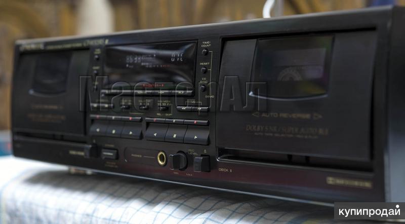Pioneer CT-W703RS двухкассетная реверсная дека.