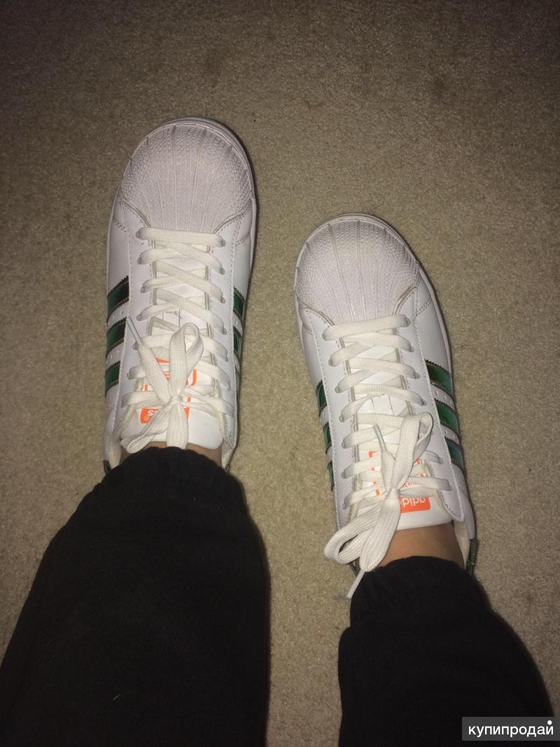 Adidas Superstar на ноге