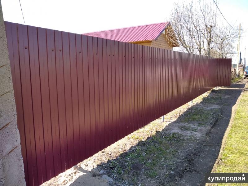 забор из профлиста. профнастил в йошкар-оле на панфилова 10. профнастил кровельный нс-20 оцинкованный. профлист с8 ral 5002. изгородь из металлопрофиля.