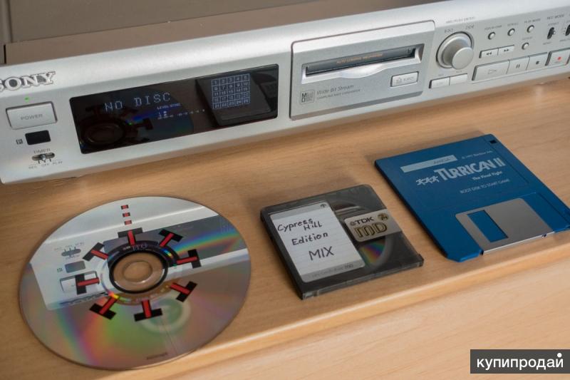 Мини диск. Минидиск сони. Mini Disk Sony. Минидиск Sony мини. Минидиски MINIDISC MD проигрыватель.