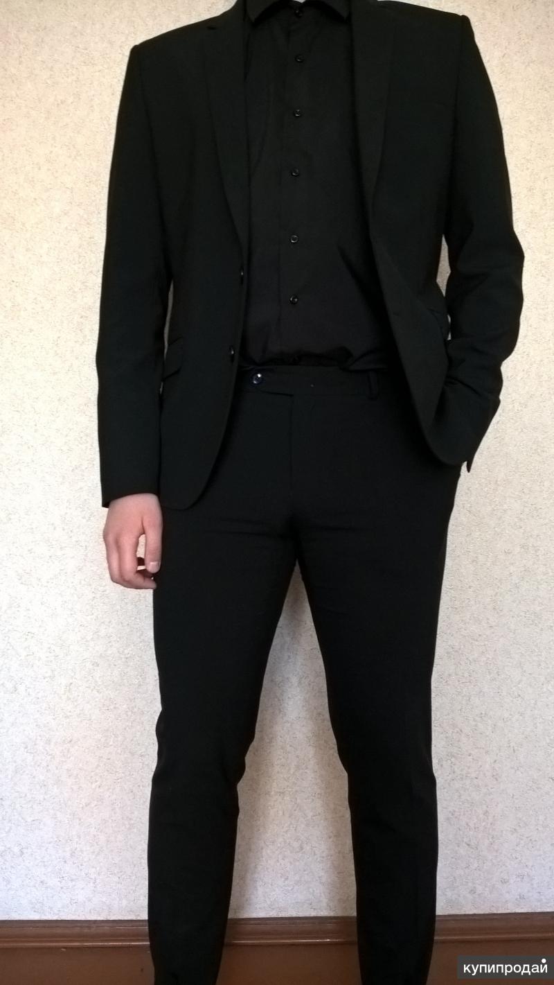 Черный костюм мужской