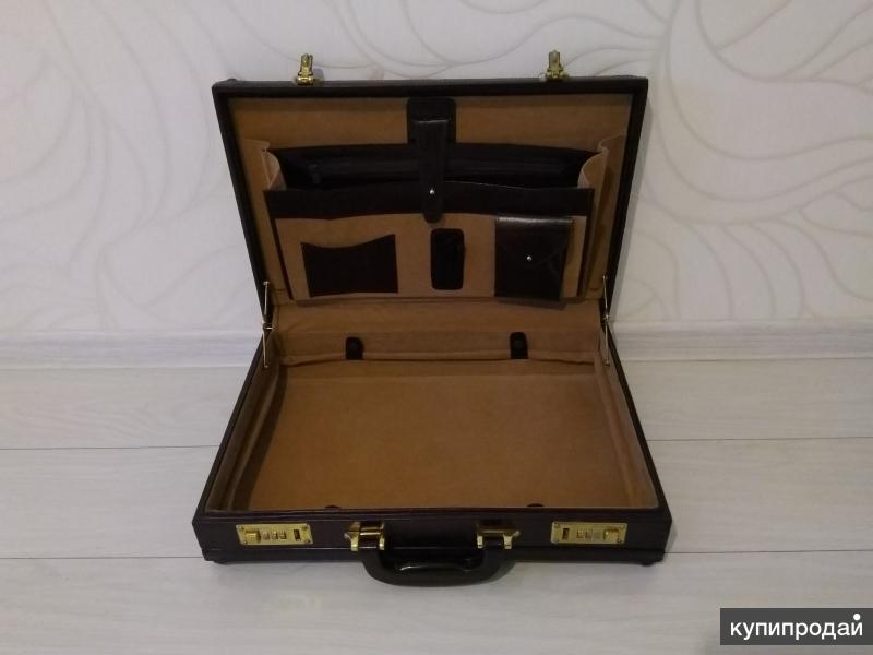 дипломат с кодовым замком