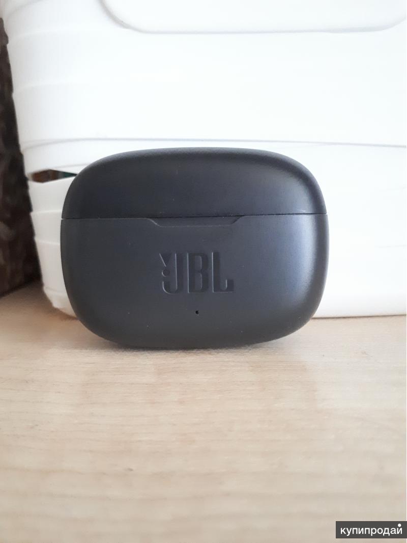 Беспроводные jbl wave 200. TWS JBL Wave 200tws. JBL Wave 200. Наушники JBL Wave 200. TWS JBL Wave 200tws в ухе.