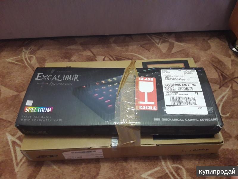 Продам Механическую клавиатуру Tesoro excalibur spectrum blue