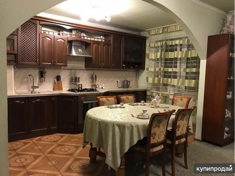 Продаю 3 комн. кв-ру, Центр, Сеченова, 5/10пан; 71/40/12; Цена: 5600000