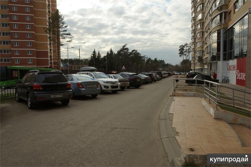 2 нежилых помещения площадью 378 кв. м.