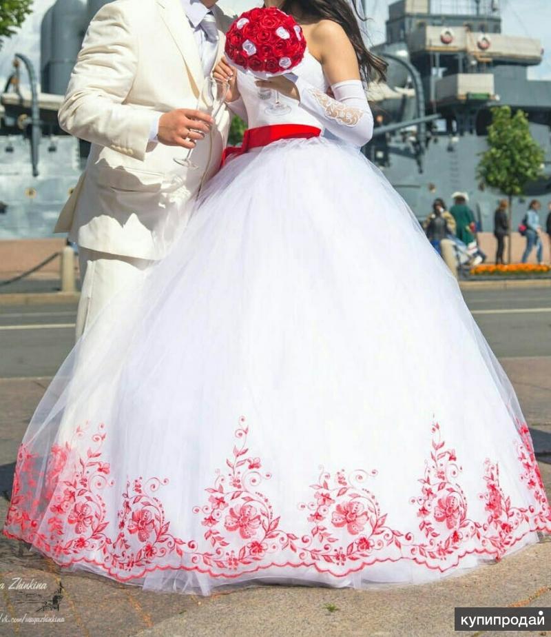 Красное свадебное платье фото с красной фатой