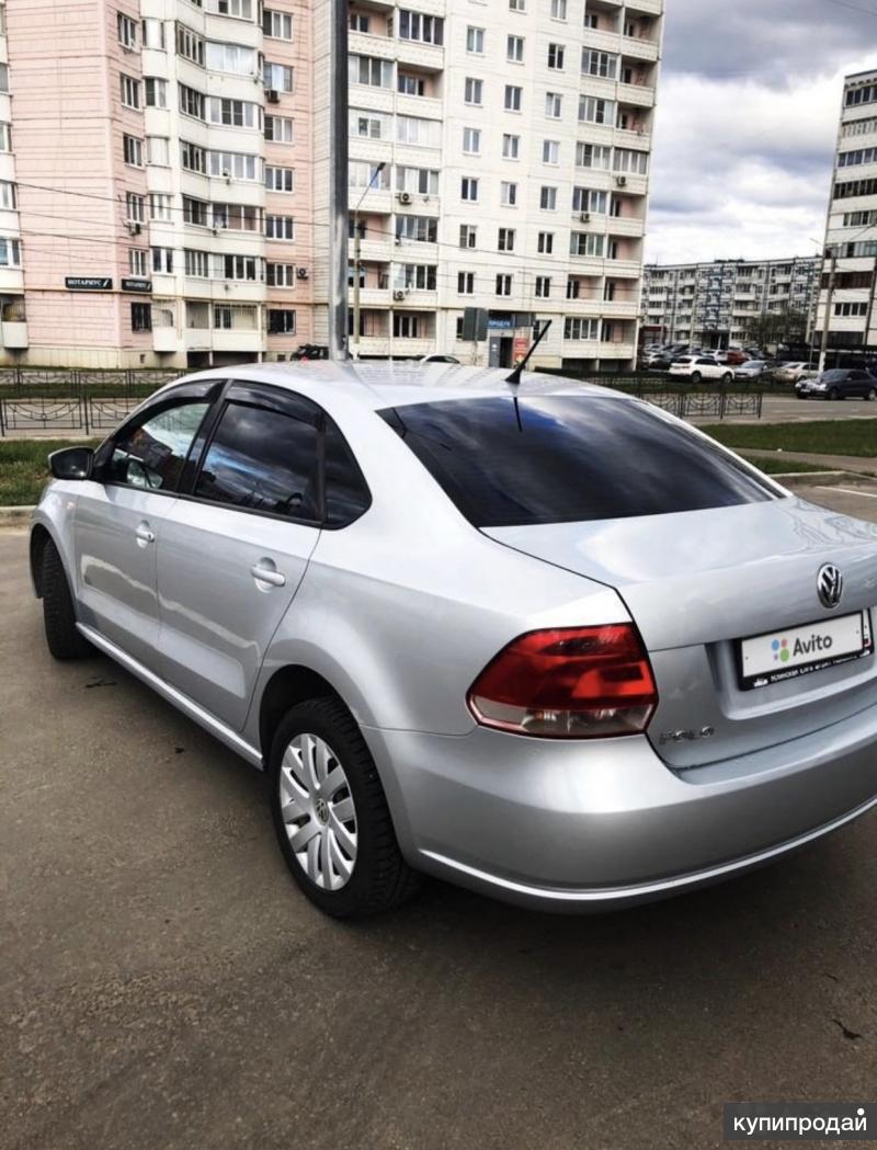 Volkswagen Polo белый металлик