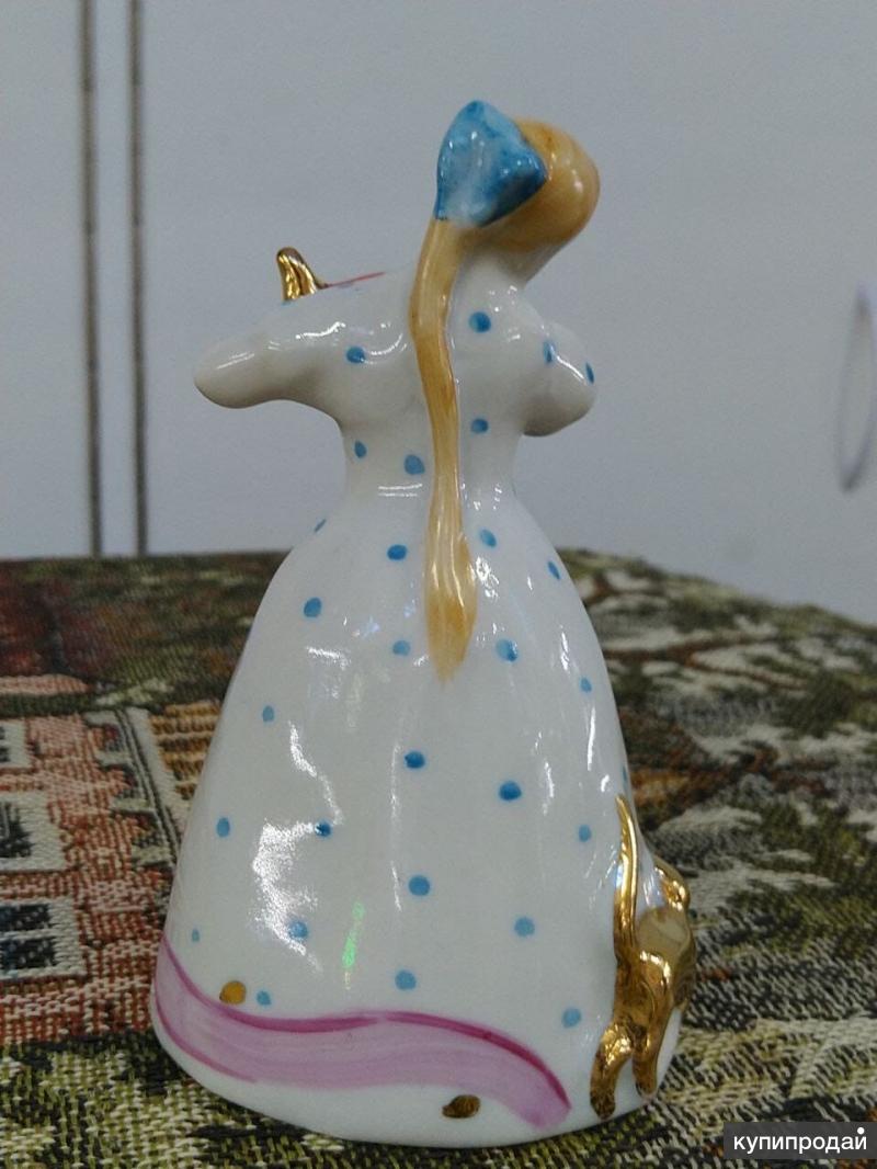 танцующая девушка дулево а. статуэтка купчиха с самоваром дулево. статуэтка девушка дулево. статуэтка девушка дулево. дулево скульптура девушка с чайником.