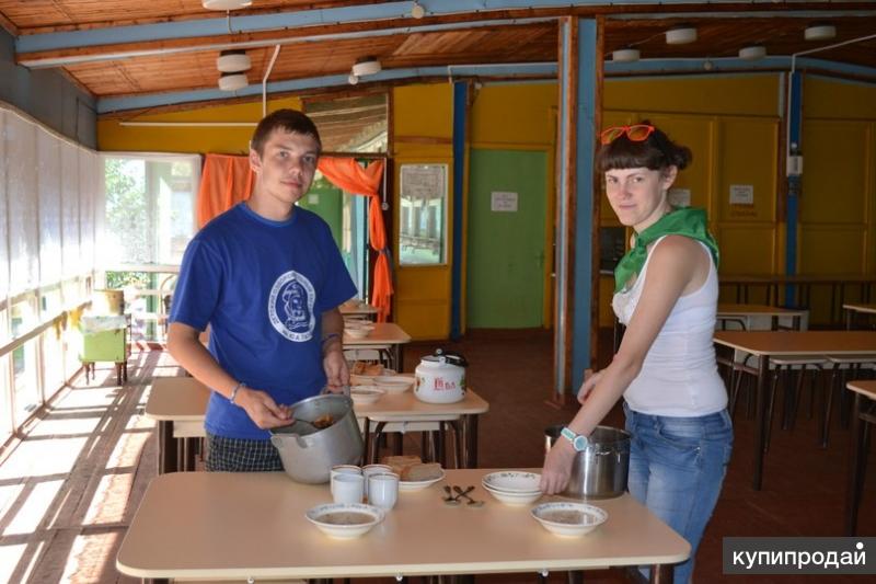 Отдых семьей, друзьями, коллегами на природе.
