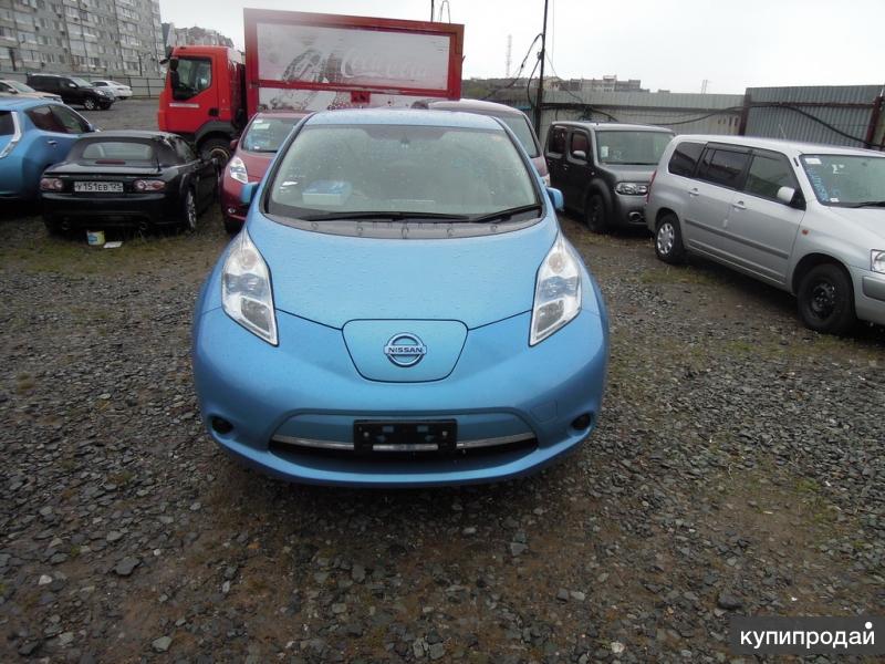 Nissan Leaf, 2011