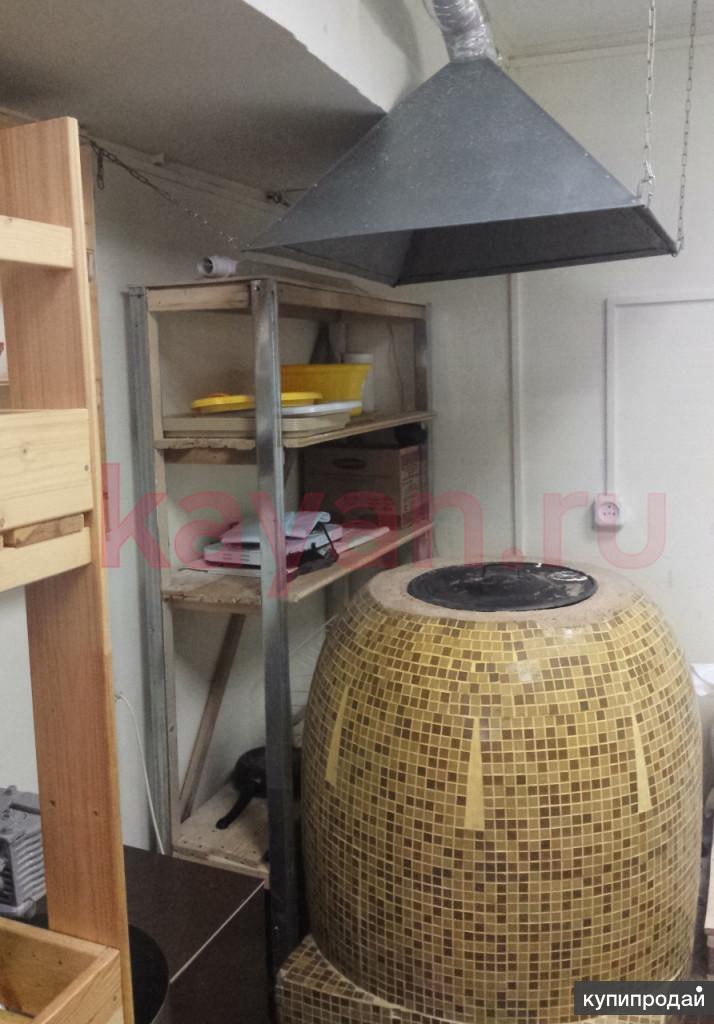 Барбекю из кирпича с местом для тандыра. Павильон с тандыром. Трубы для вытяжки тандыра. Вытяжка для тандыра. Тандырная помещение.