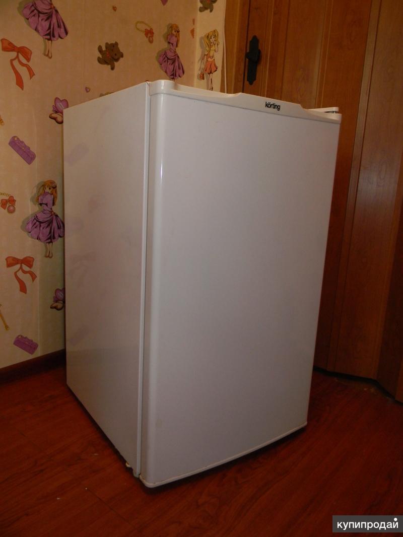 Авито москве б у холодильник. Продается холодильник. Холодильник с рук. Морозильник холодильник на Уфу. Дверца от морозилки холодильника ks85h-w.
