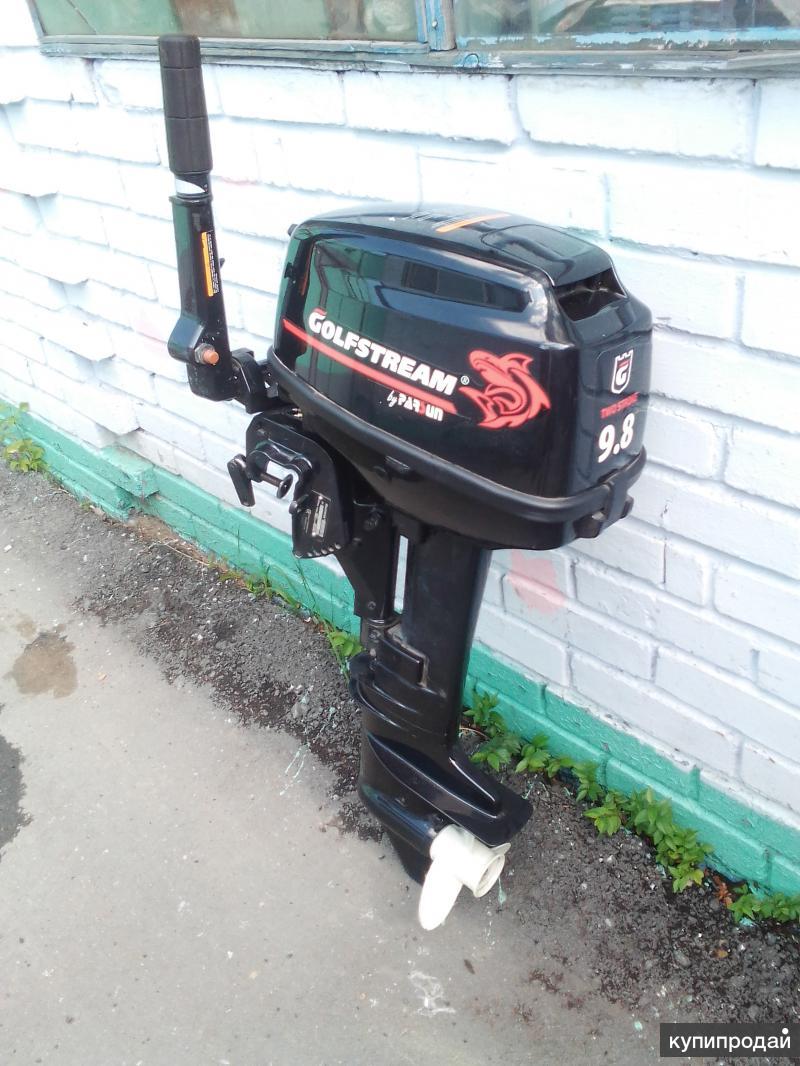 продам лодочный мотор в Омске