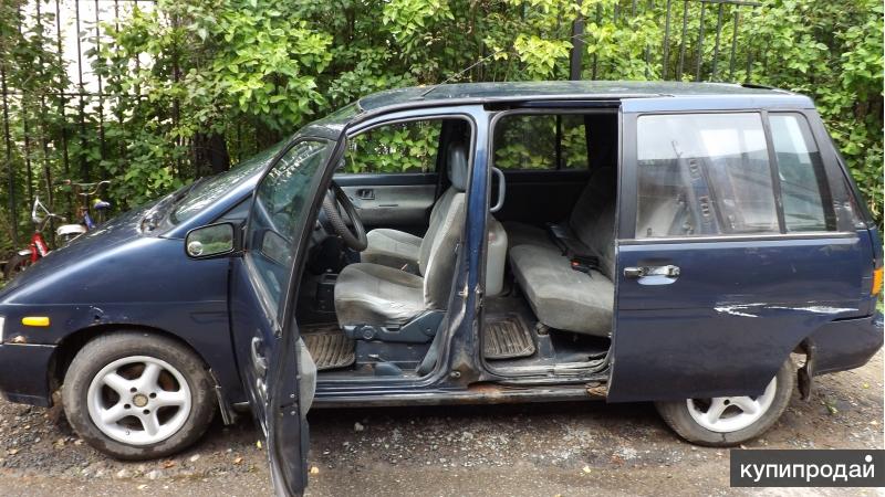 Купить б/у Nissan Prairie II (M11) 2.0 AT (91 л.с.) 4WD бензин автомат в Красноу