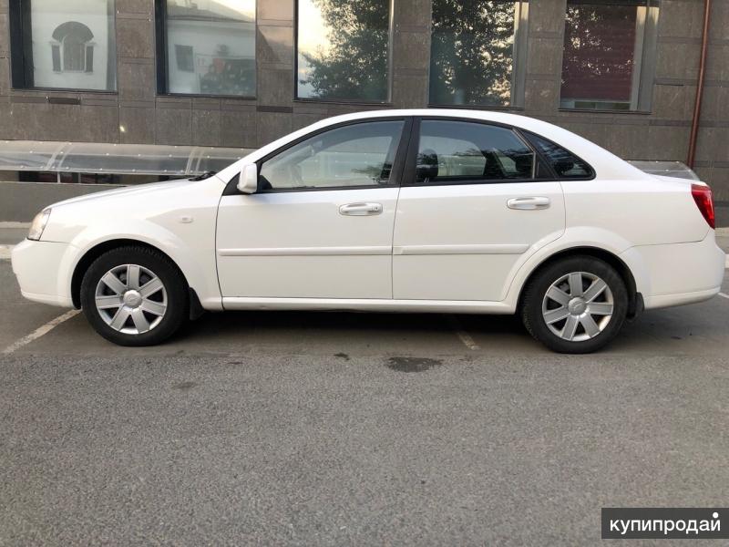 Chevrolet lacetti 2011 хэтчбек