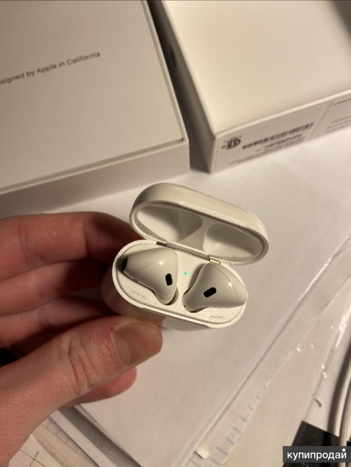 Airpods 2 оригинал. Наушники AIRPODS. Аирподс про 5. Наушники аирподс 2. AIRPODS 2 кейс.