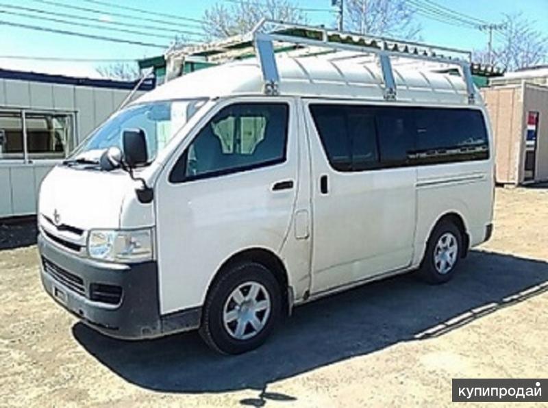 Toyota Hiace Van грузопассажирский микроавтобус