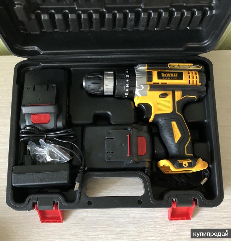 Девольт шуруповерт 18 вольт. DEWALT 26v. Шуруповерт DEWALT 21v. Шуруповёрт DEWALT 28v. ДЕВОЛТ шуруповерт 26.