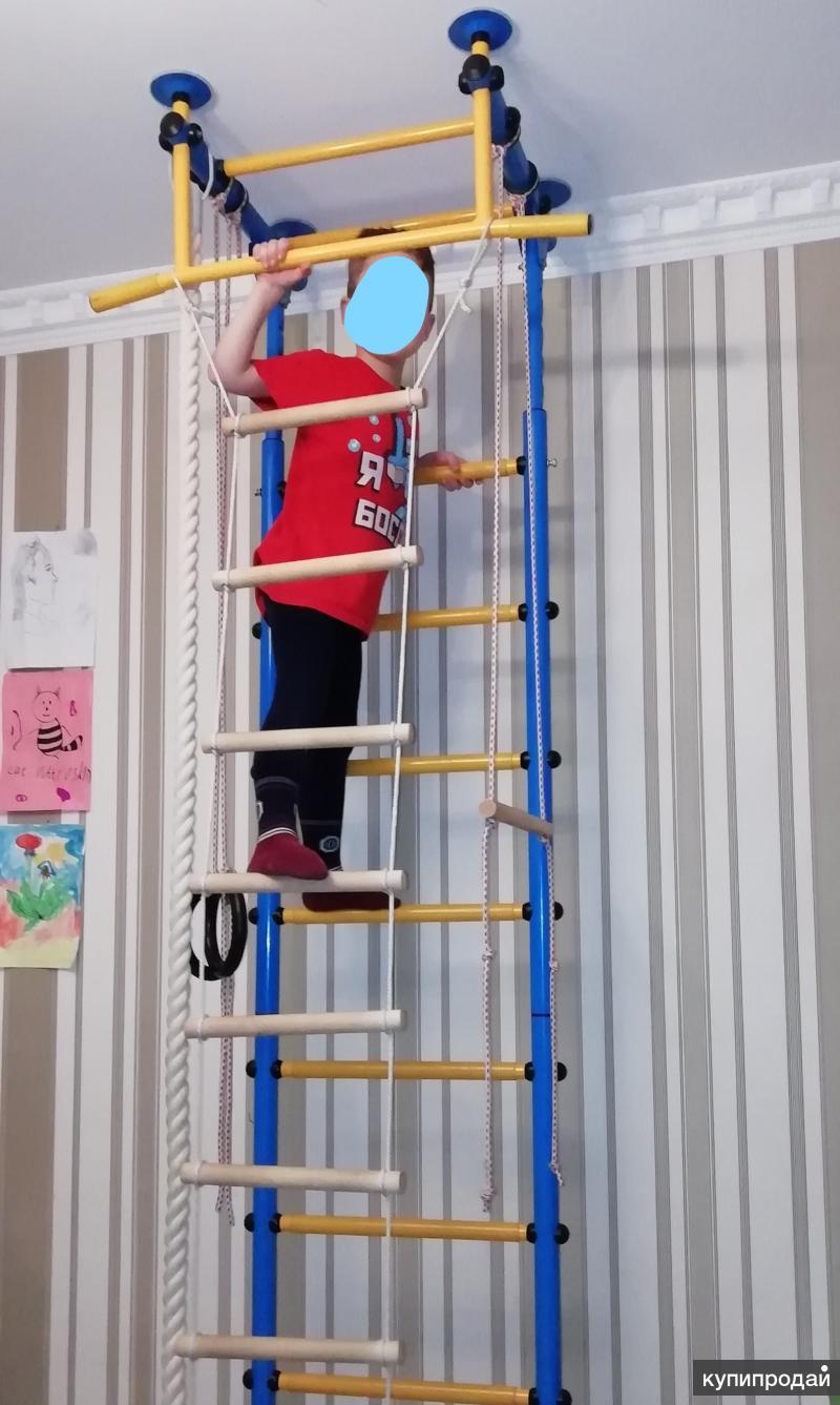 шведские стенки с веревочной лестницей