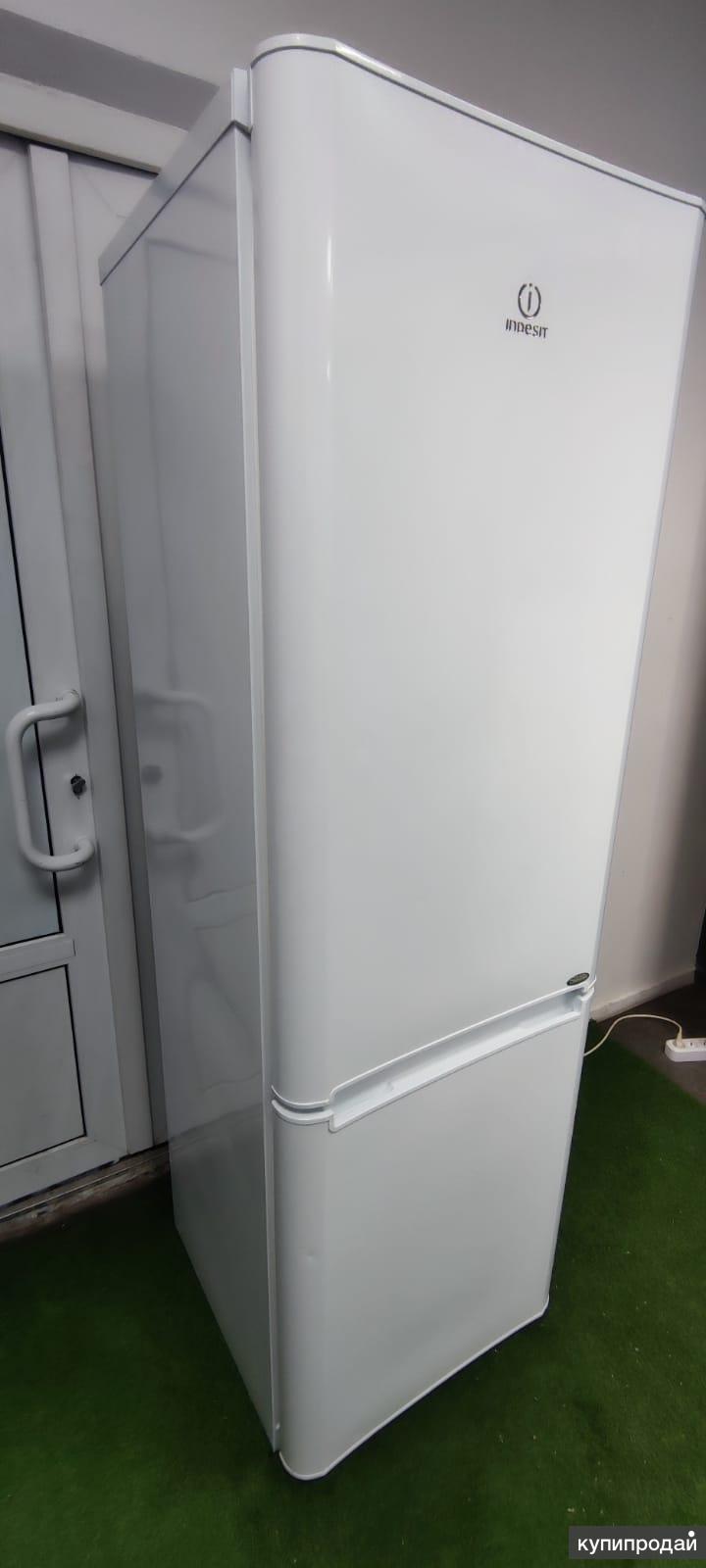индезит высота. высота холодильника индезит. холодильник 1 метр. холодильник indesit st 167. индезит высота.