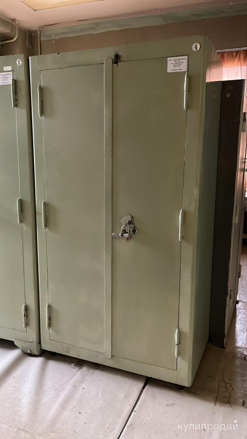 Шкаф металлический двухдверный в Москве