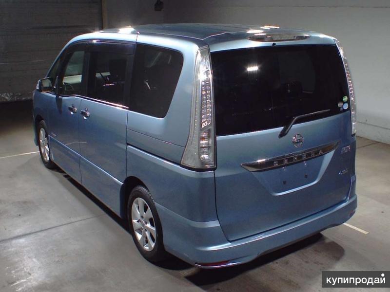 Тойота минивэн 2017. Toyota sienna 2010. Nissan quest 2016. Toyota минивэн sienna. Хонда одиссей 2016 года.