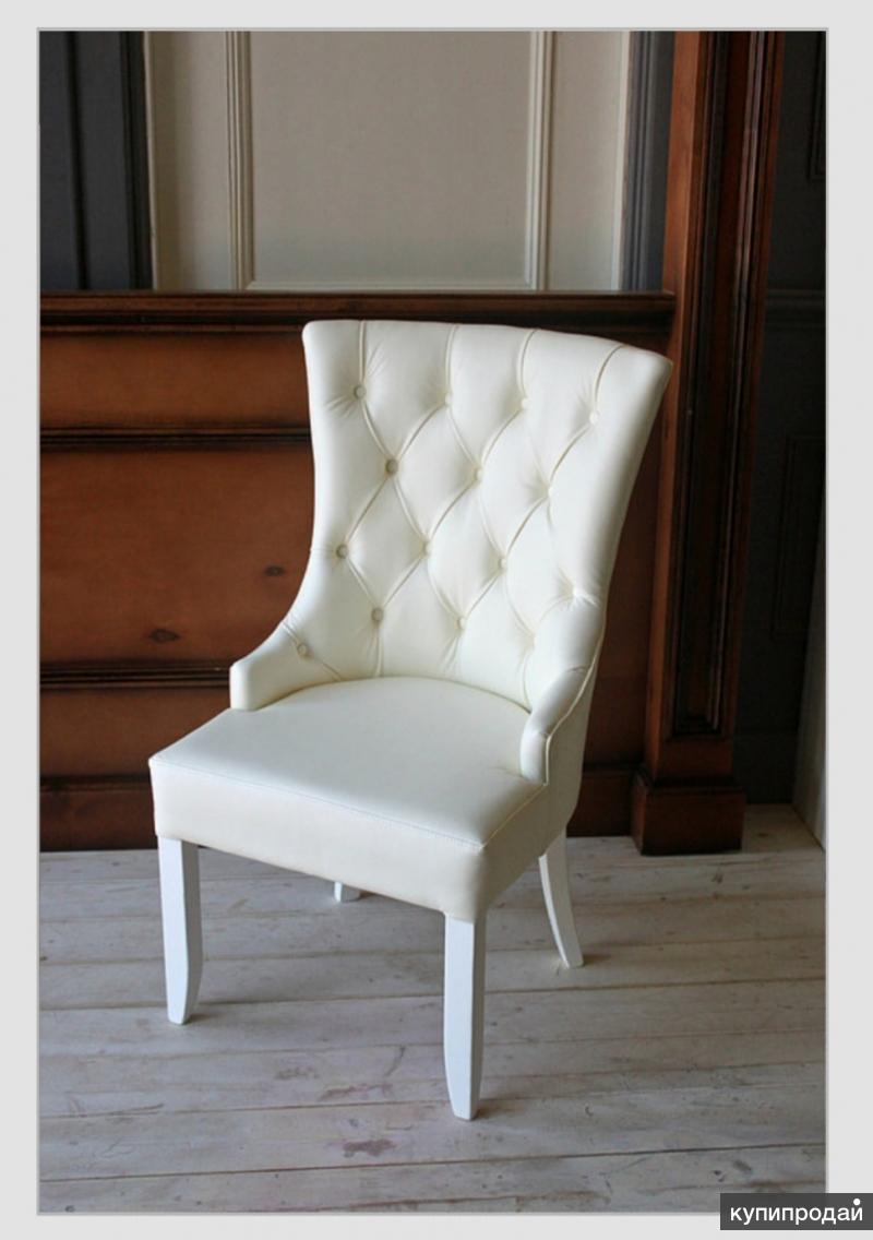 белые кресла из экокожи