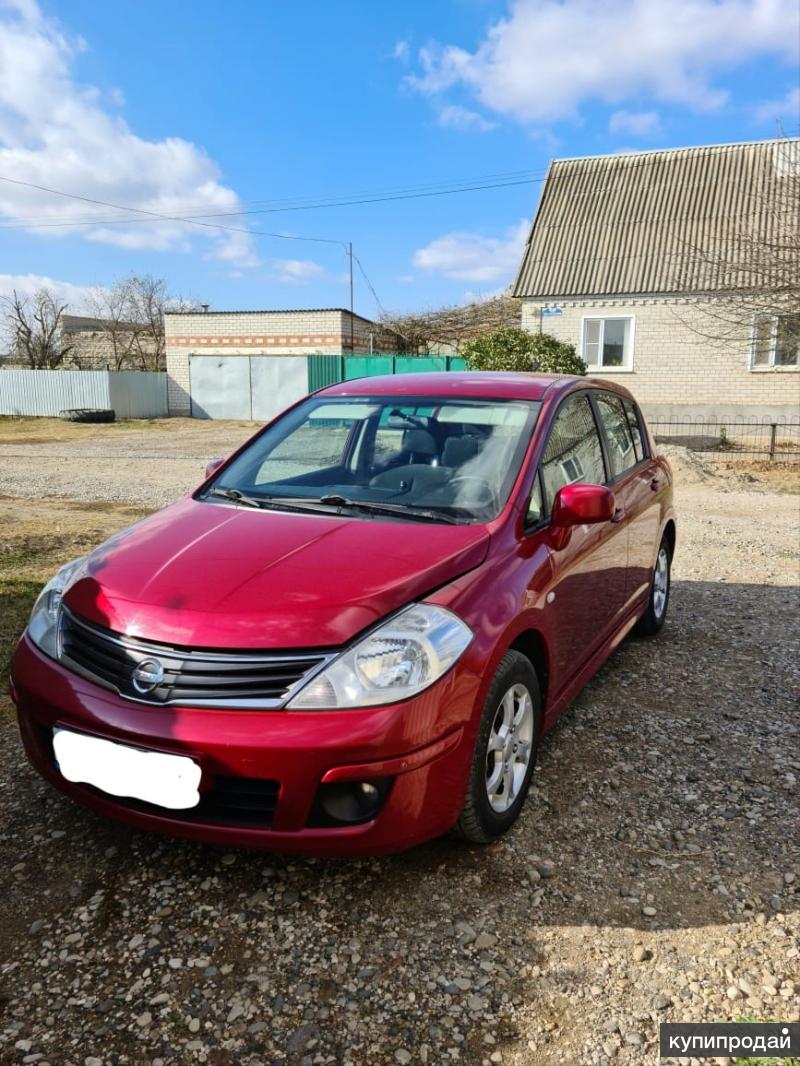 Nissan Tiida 2011