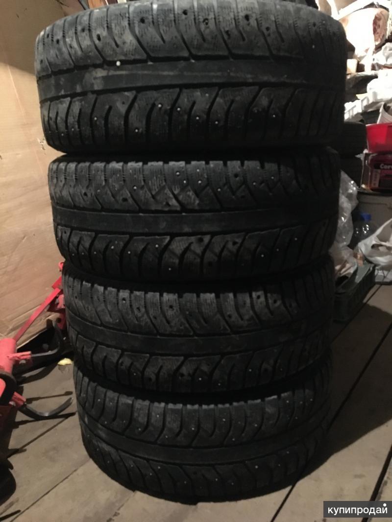 Шины Bridgestone 4 штуки зимние 225/55/R17 в Оренбурге